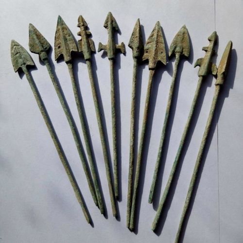 古玩杂件 青铜兵器 铜箭头 包浆老道 低价 小箭头单个价随机发送